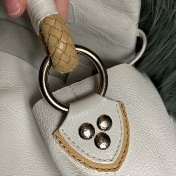 UNISA White Leather Tote Bag with Braided Handles - Picture 8 of 10